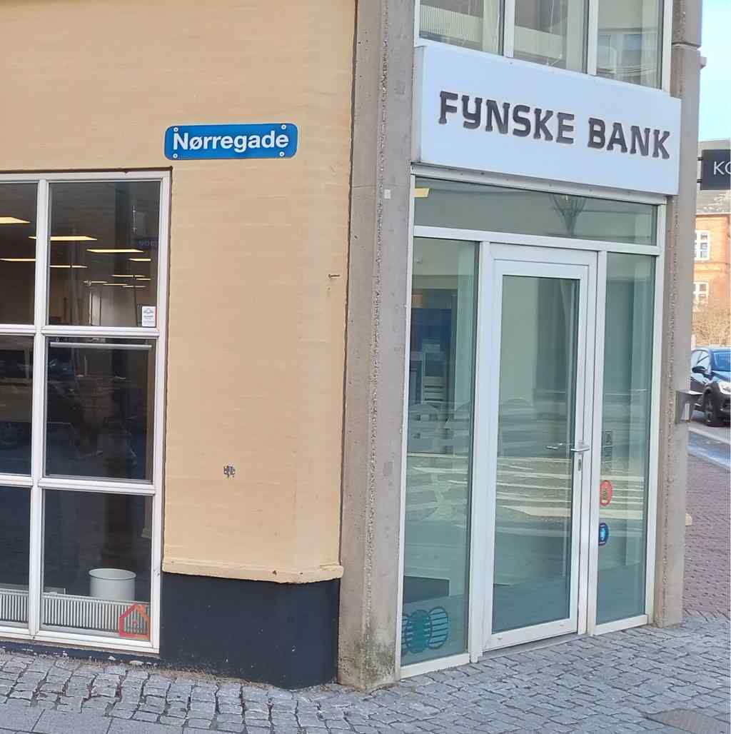 Døren til Fynske Bank Nyborg
